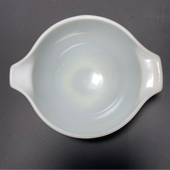 Set Of 2 Vintage Pyrex Butterfly Gold Cinderella Nesting Bowls - Picture 9 of 11